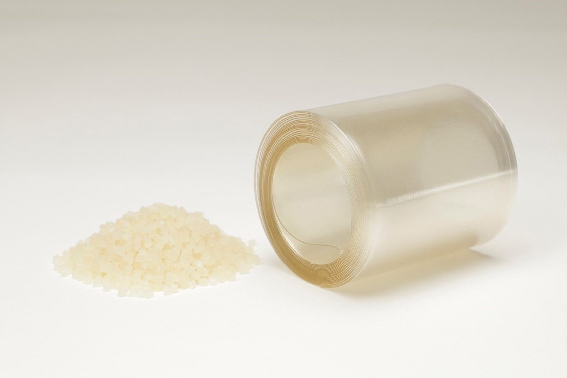 1715907781959436.jpg 木質(zhì)來源的聚乳酸顆粒及薄膜.jpg